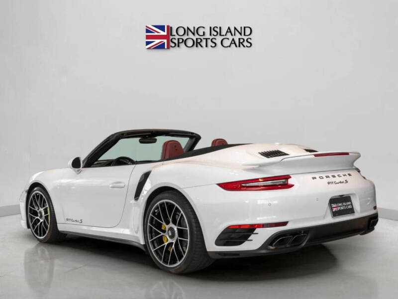 2018 Porsche 911 Turbo S