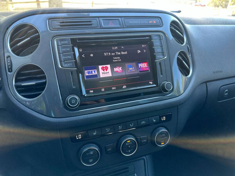 2017 Volkswagen Tiguan 2.0T SEL 4Motion