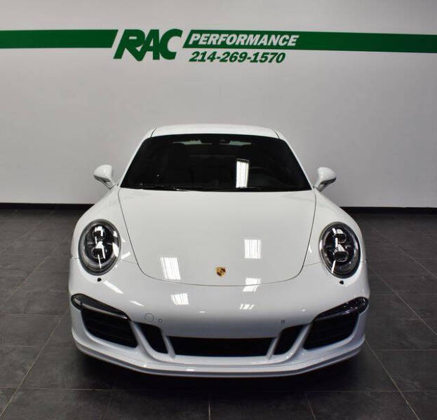 2015 Porsche 911 Carrera GTS