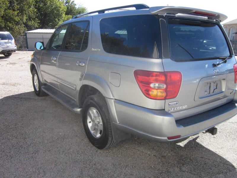 2001 Toyota Sequoia Limited photo 3