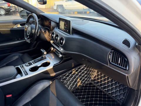 2018 Kia Stinger GT1