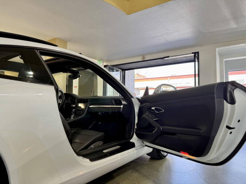 2015 Porsche 911 Carrera