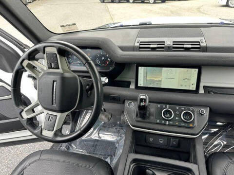 2022 Land Rover Defender 110 S