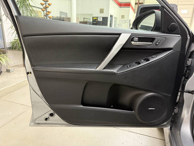 2011 Mazda MAZDA3 s Grand Touring