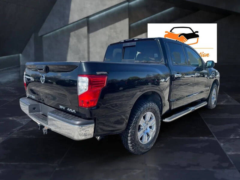 2017 Nissan Titan