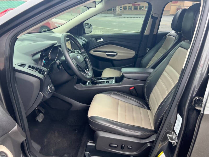 2019 Ford Escape SEL