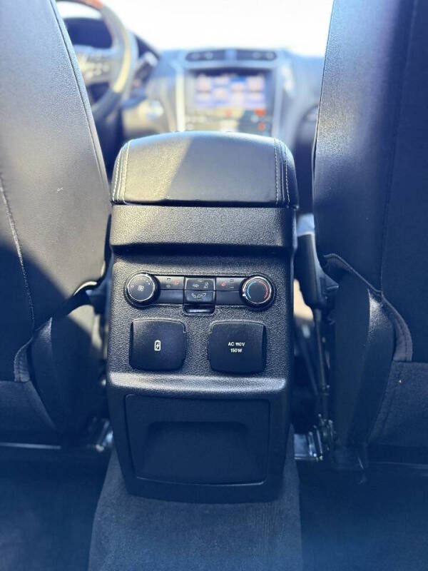 2018 Ford Explorer Platinum