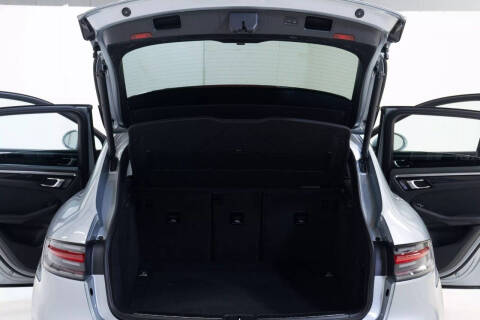 2020 Porsche Macan S