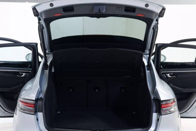 2020 Porsche Macan S