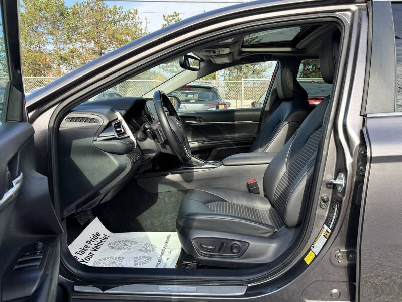 2023 Toyota Camry Hybrid SE