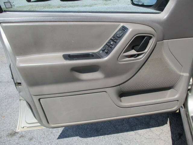 2003 Jeep Grand Cherokee Laredo