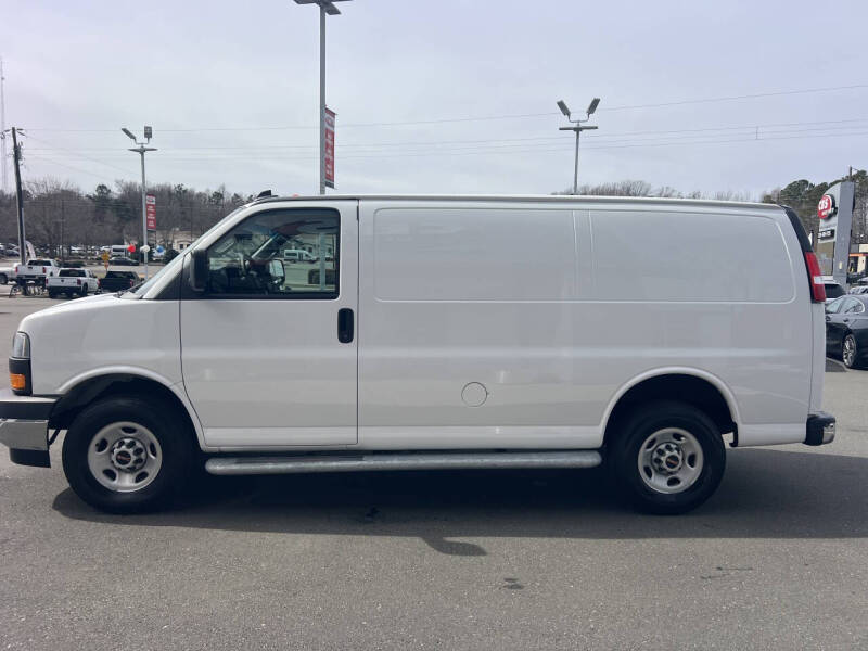 2024 GMC Savana 2500