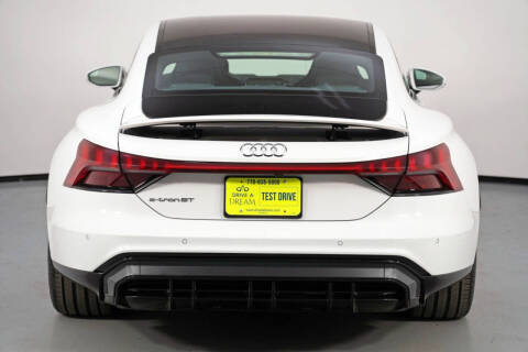 2022 Audi e-tron GT quattro Premium Plus