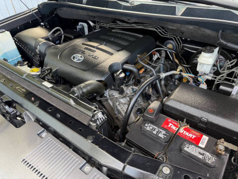 2015 Toyota Tundra SR5