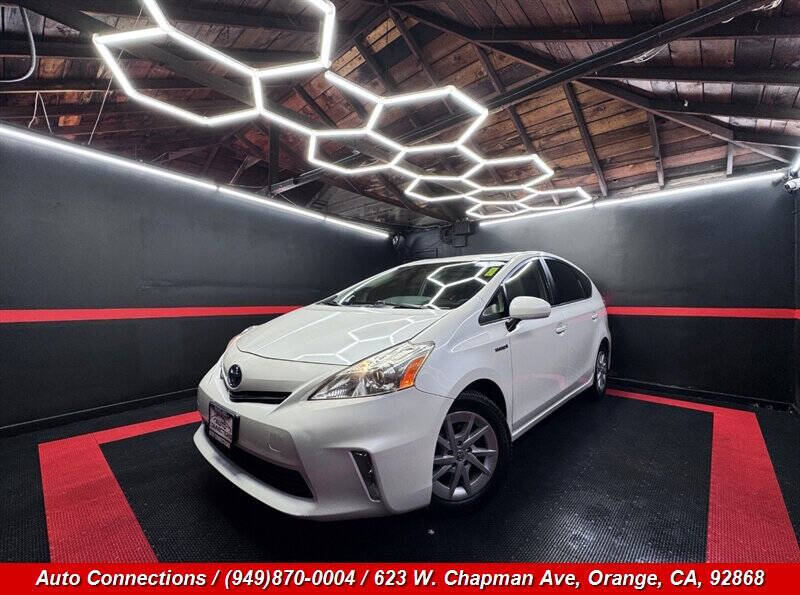 2013 Toyota Prius v Three