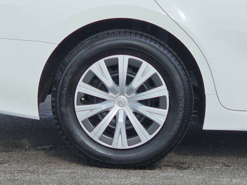 2020 Toyota Camry Hybrid LE