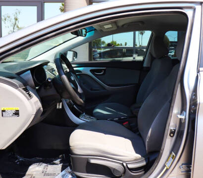 2012 Hyundai Elantra