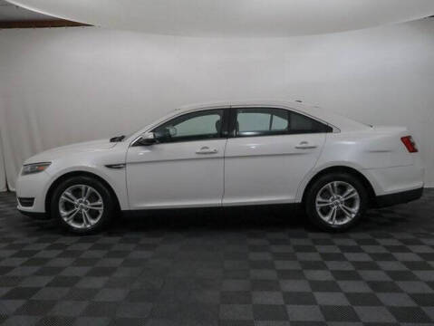 2016 Ford Taurus SEL