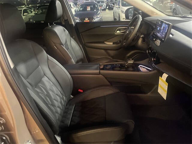 2025 Nissan Rogue Platinum