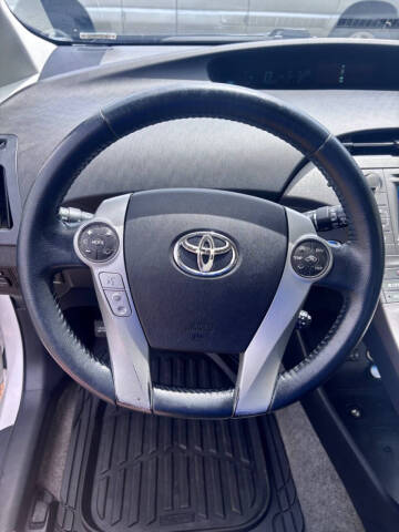 2012 Toyota Prius One