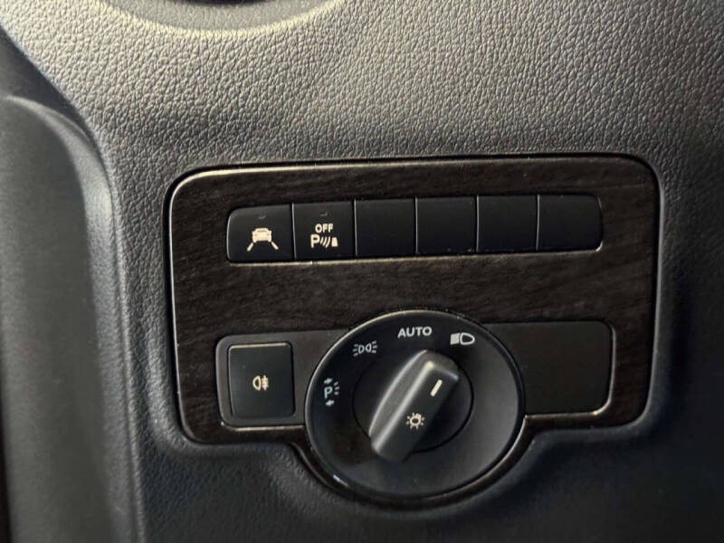 2020 Mercedes-Benz Metris Passenger