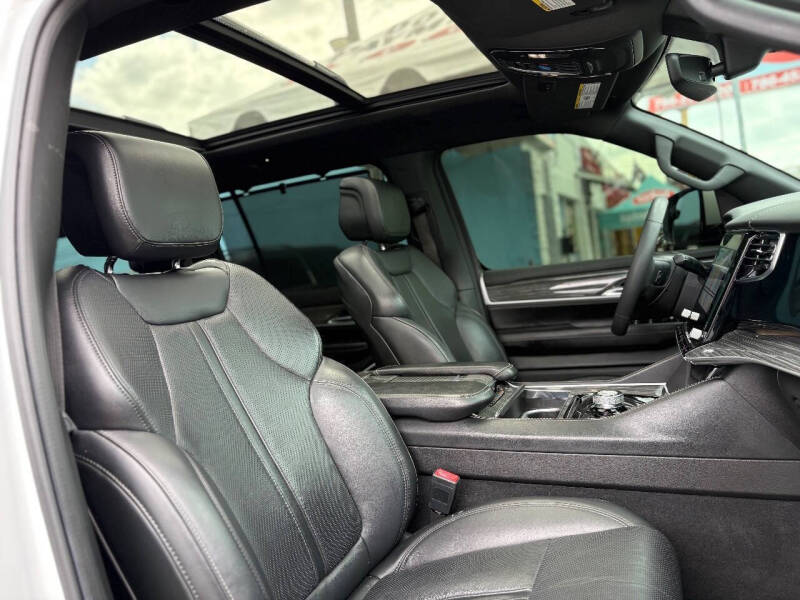 2022 Jeep Wagoneer Series III