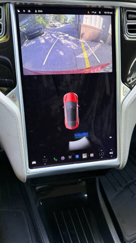 2015 Tesla Model S 70D