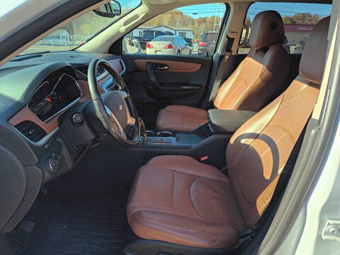 2017 Chevrolet Traverse LT