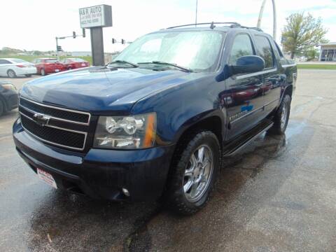 2007 Chevrolet Avalanche for sale at A AND R AUTO in Lincoln NE
