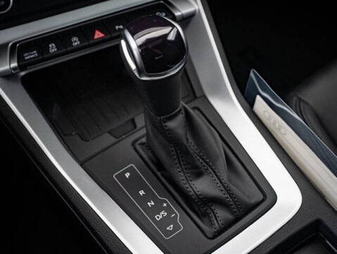 2025 Audi Q3 quattro S line Prem Plus 45 TFSI