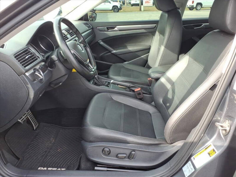 2018 Volkswagen Passat 2.0T R-Line