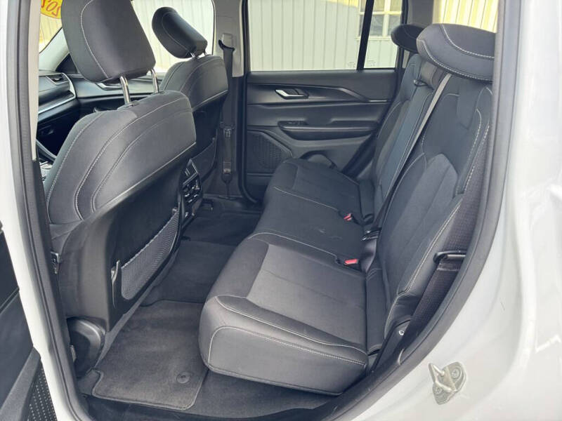 2024 Jeep Grand Cherokee Laredo