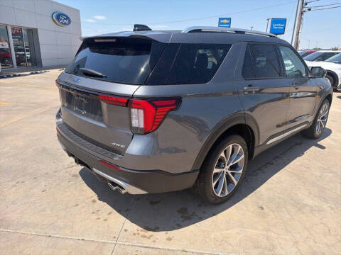 2025 Ford Explorer Platinum