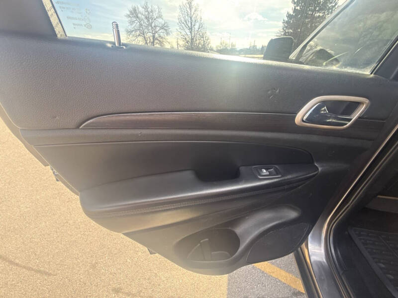 2015 Jeep Grand Cherokee Laredo