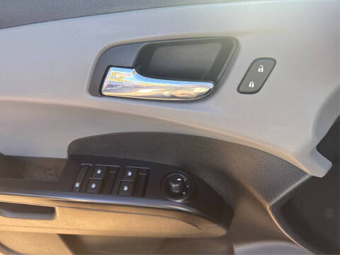 2019 Chevrolet Sonic LT Auto