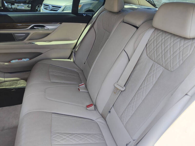 2016 BMW 7 Series 740i