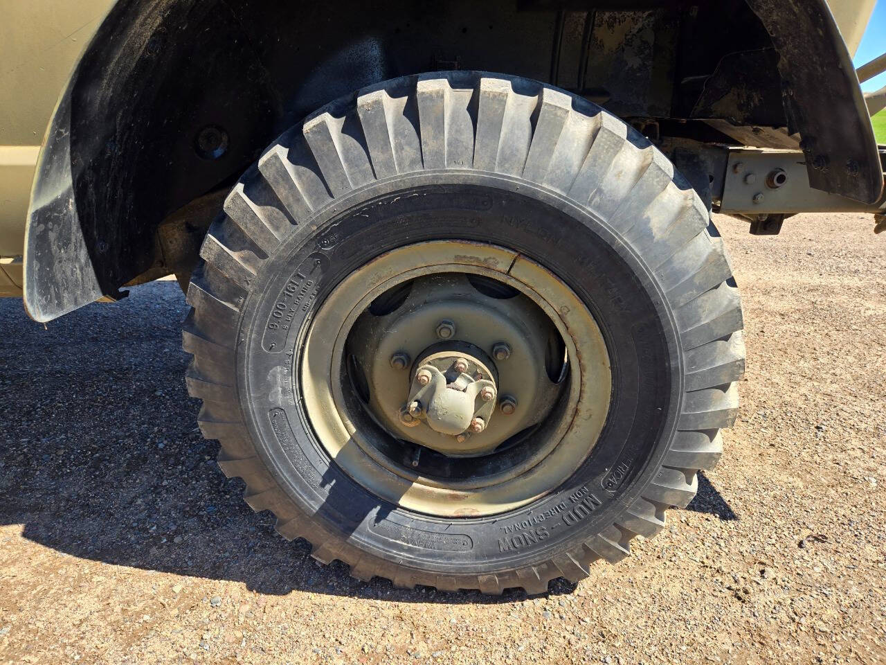 1971 Jeep M724 42