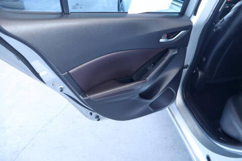 2018 Mazda MAZDA3 Touring