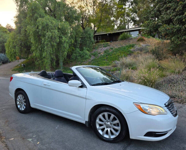 2012 Chrysler 200 Touring