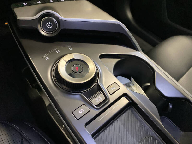 2025 Kia EV6 Wind