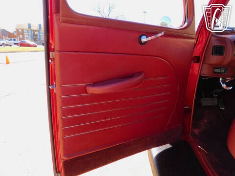 1940 Ford Deluxe