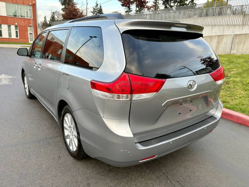 2013 Toyota Sienna