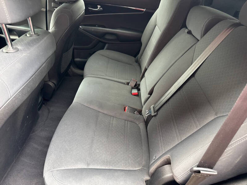 2019 Kia Sorento L