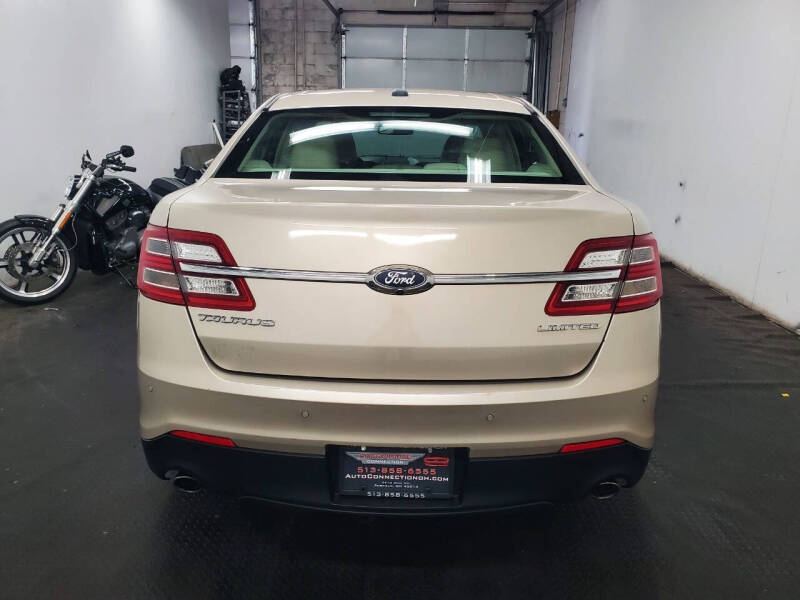 2017 Ford Taurus Limited