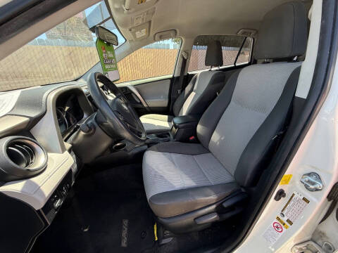 2014 Toyota RAV4 LE