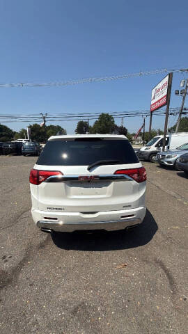 2019 GMC Acadia Denali