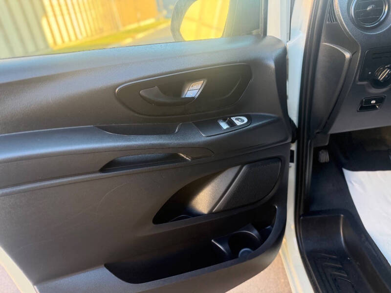 2016 Mercedes-Benz Metris