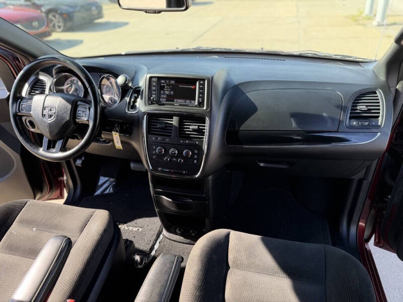 2017 Dodge Grand Caravan SE