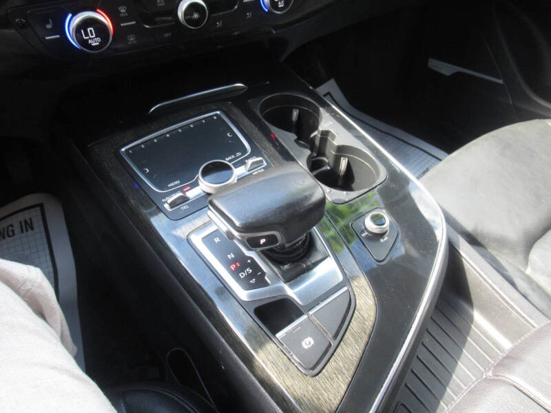 2017 Audi Q7 3.0T quattro Premium Plus