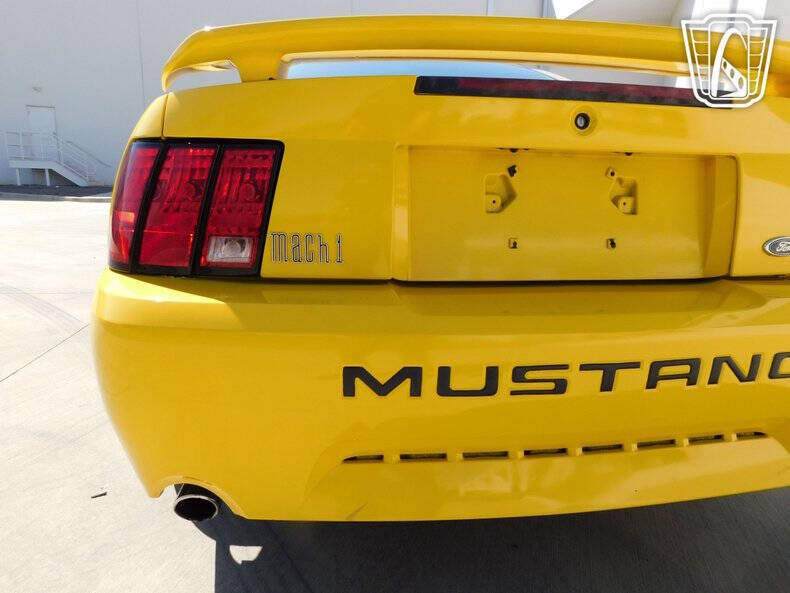2004 Ford Mustang Mach 1 Premium